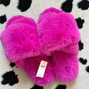 NWT aerie slippers size 8